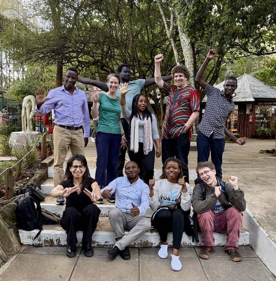 MapLE team at the giraffe centre